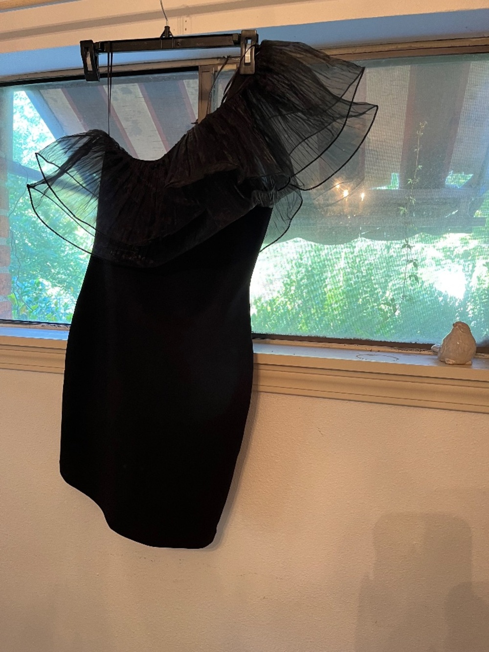 Dress - Picture 2 of 5